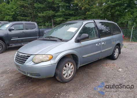 2006 Chrysler Town & Country z USA, uszkodzony, nr VIN 2A4GP5L06R657157